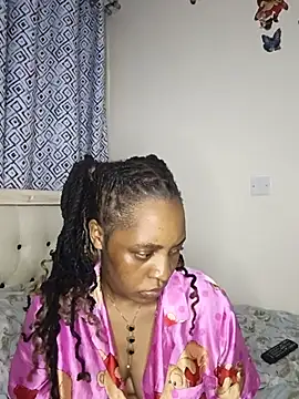 monahh stripchat live cam model