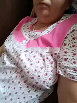 Tina_Mirabella stripchat live cam model