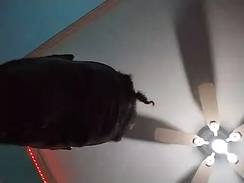 ReallyReallyReal stripchat live cam model