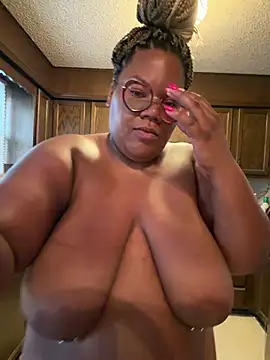 InterRacialFacial7296 stripchat live cam model