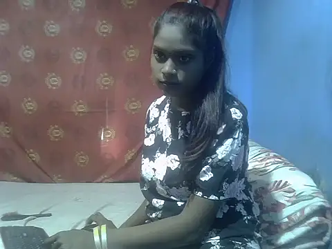 Indiansmiley01 stripchat live cam model