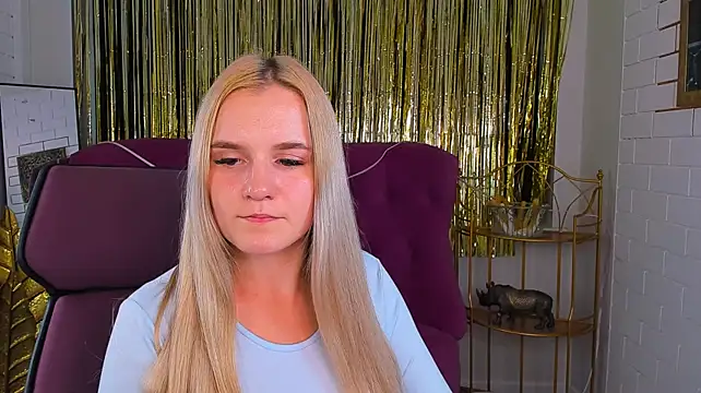 SherriButlers stripchat live cam model