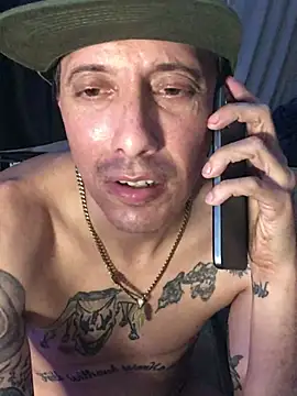 TuzdayG stripchat live cam model