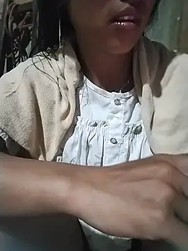 Helen-nn stripchat live cam model
