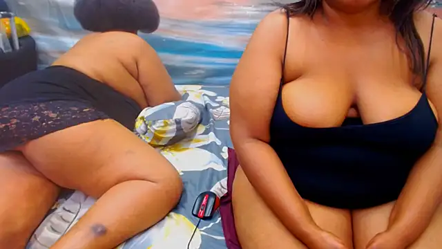 CURVYELEGANCExxx stripchat live cam model