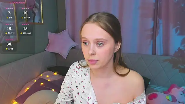 Meg_Ryann stripchat live cam model