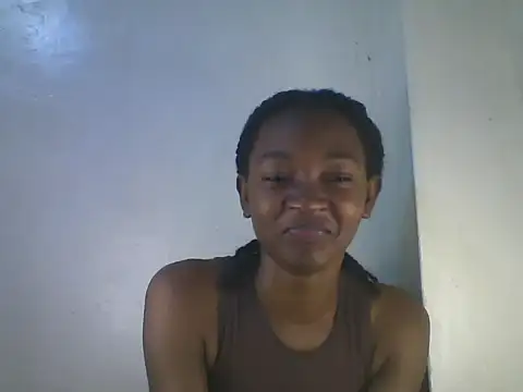cutebrownny stripchat live cam model