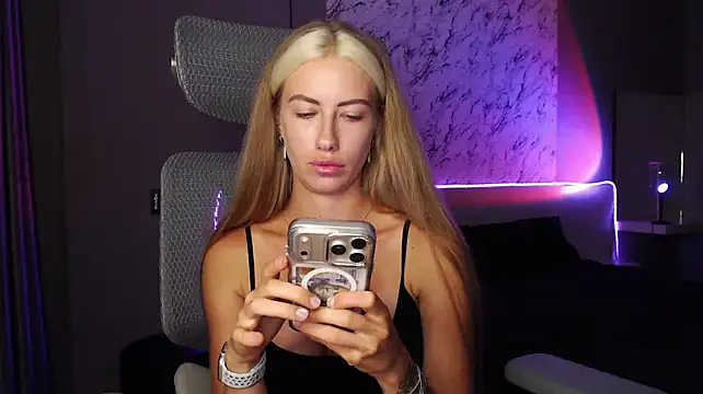 hailie_icon stripchat live cam model