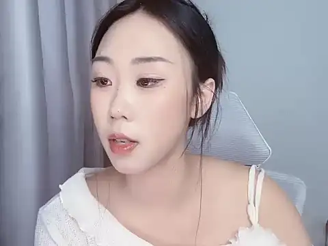 diudiu622 stripchat live cam model