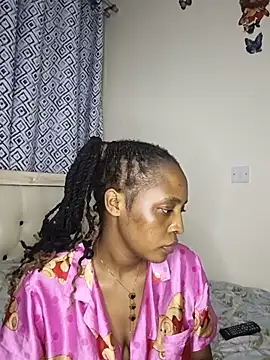 monahh stripchat live cam model