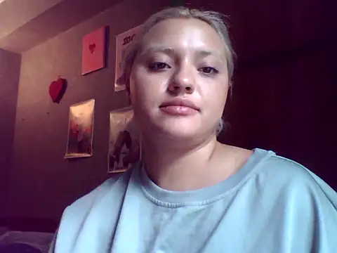 _Mathilda_ stripchat live cam model