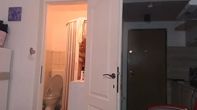simyhvn stripchat live cam model