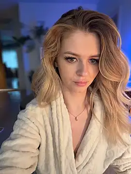 Love_Bri stripchat live cam model