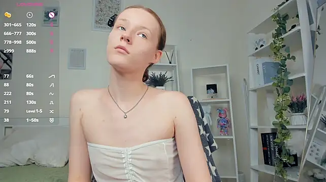 ZaraBluitt stripchat live cam model