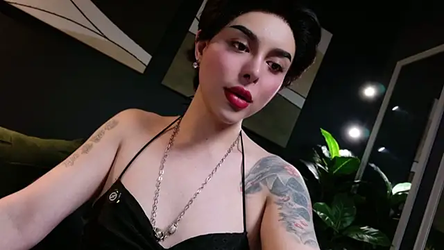 LetisiaRocks stripchat live cam model
