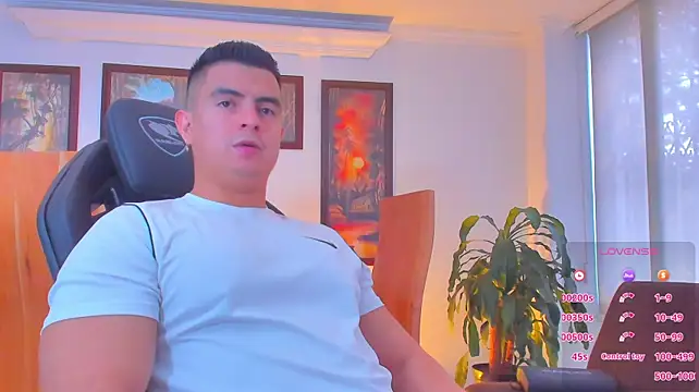 RJBarto stripchat live cam model