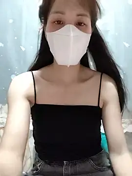 Yui-Chen stripchat live cam model