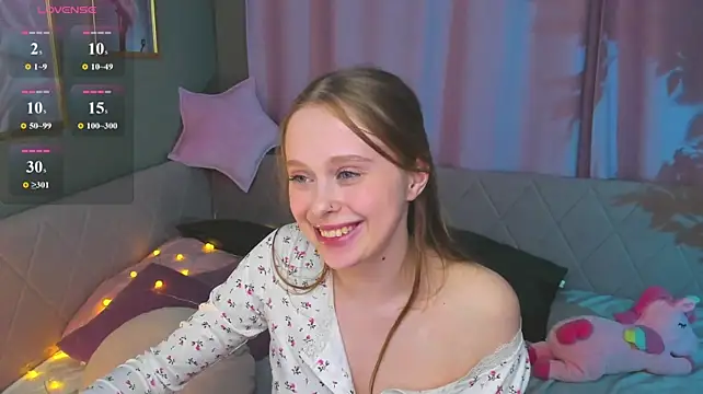 Meg_Ryann stripchat live cam model
