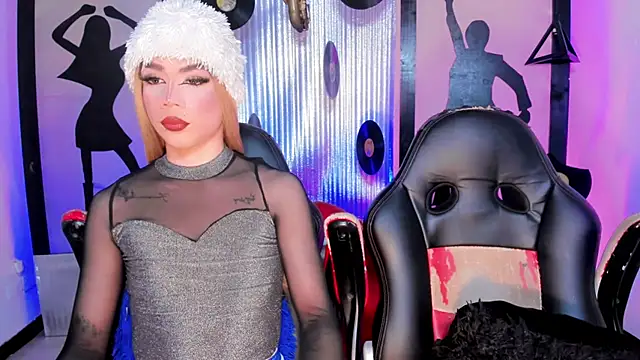 Lecsis_Lincy stripchat live cam model