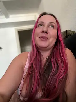 Mona_Plus stripchat live cam model