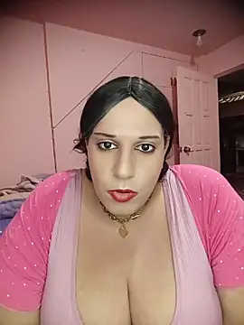 Strongshemail stripchat live cam model