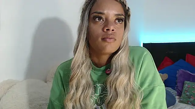 ladyrd1 stripchat live cam model