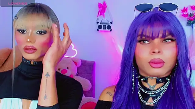 AdanKinng stripchat live cam model