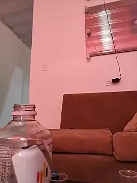 TuCanero23cm stripchat live cam model