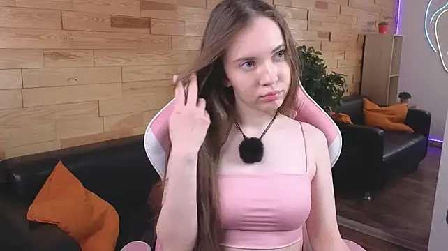 LilaMccoy stripchat live cam model