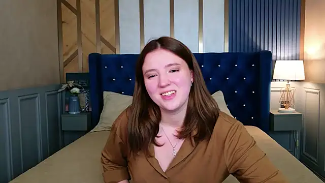 Laura_Stellar stripchat live cam model