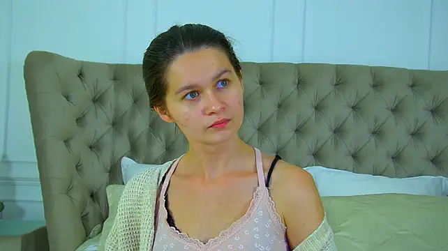 JuliettaTiffani stripchat live cam model