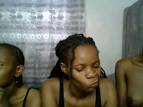exoticglow stripchat live cam model