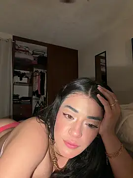 Tunoviafavorita stripchat live cam model