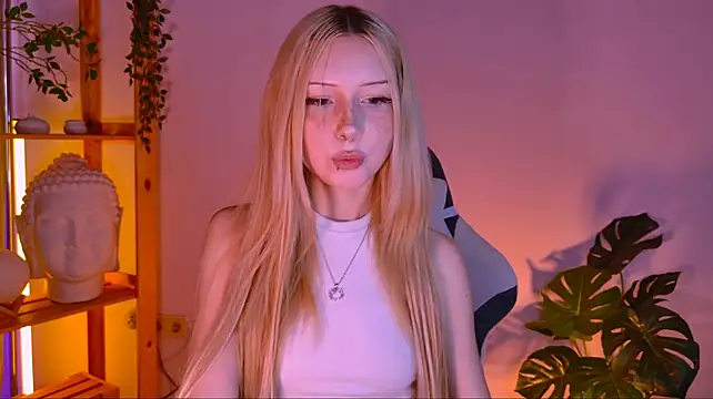 SashaQuin stripchat live cam model