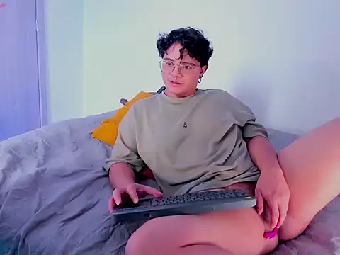 Yossef_ftm stripchat live cam model