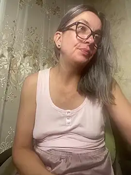 LianaBlue stripchat live cam model