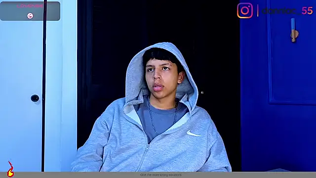 Dann_ferrer1 stripchat live cam model