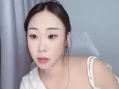 diudiu622 stripchat live cam model