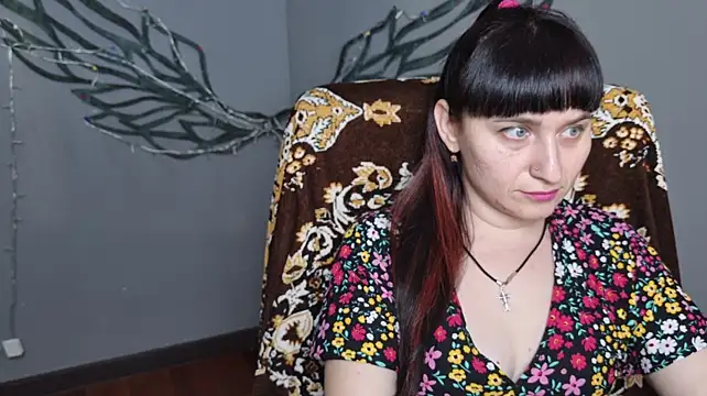 NinaFlawlees stripchat live cam model
