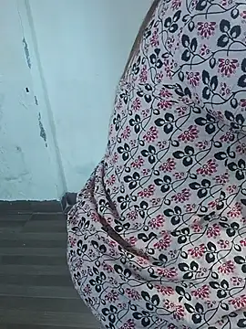 Ravina_patil1 stripchat live cam model