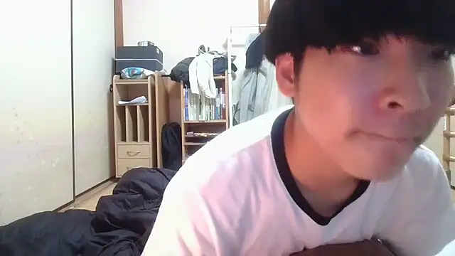 BASHIKO2006 stripchat live cam model