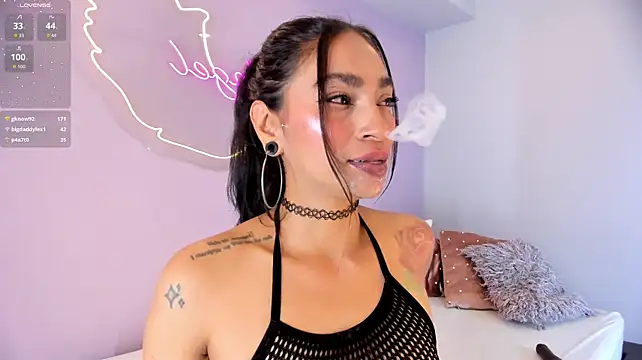 Leamonroe__ stripchat live cam model