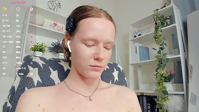 ZaraBluitt stripchat live cam model