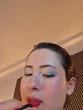 NeredaXxx stripchat live cam model