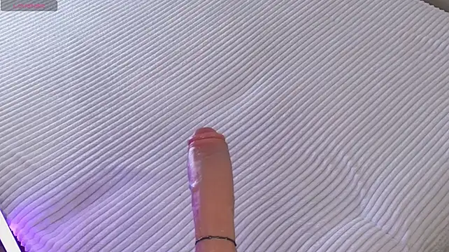 bllowwoww stripchat live cam model
