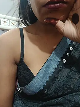 hey_pooja stripchat live cam model