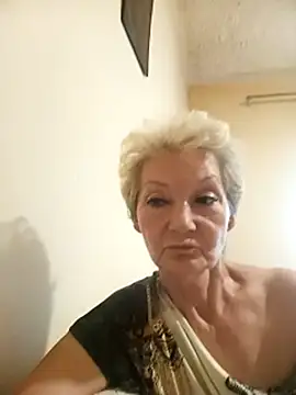 Calypso-Loove stripchat live cam model