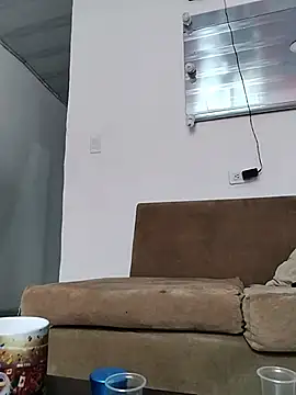 TuCanero23cm stripchat live cam model