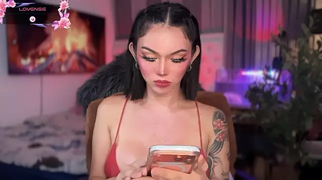 sassy_olivia stripchat live cam model
