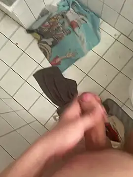420Boy18cm stripchat live cam model